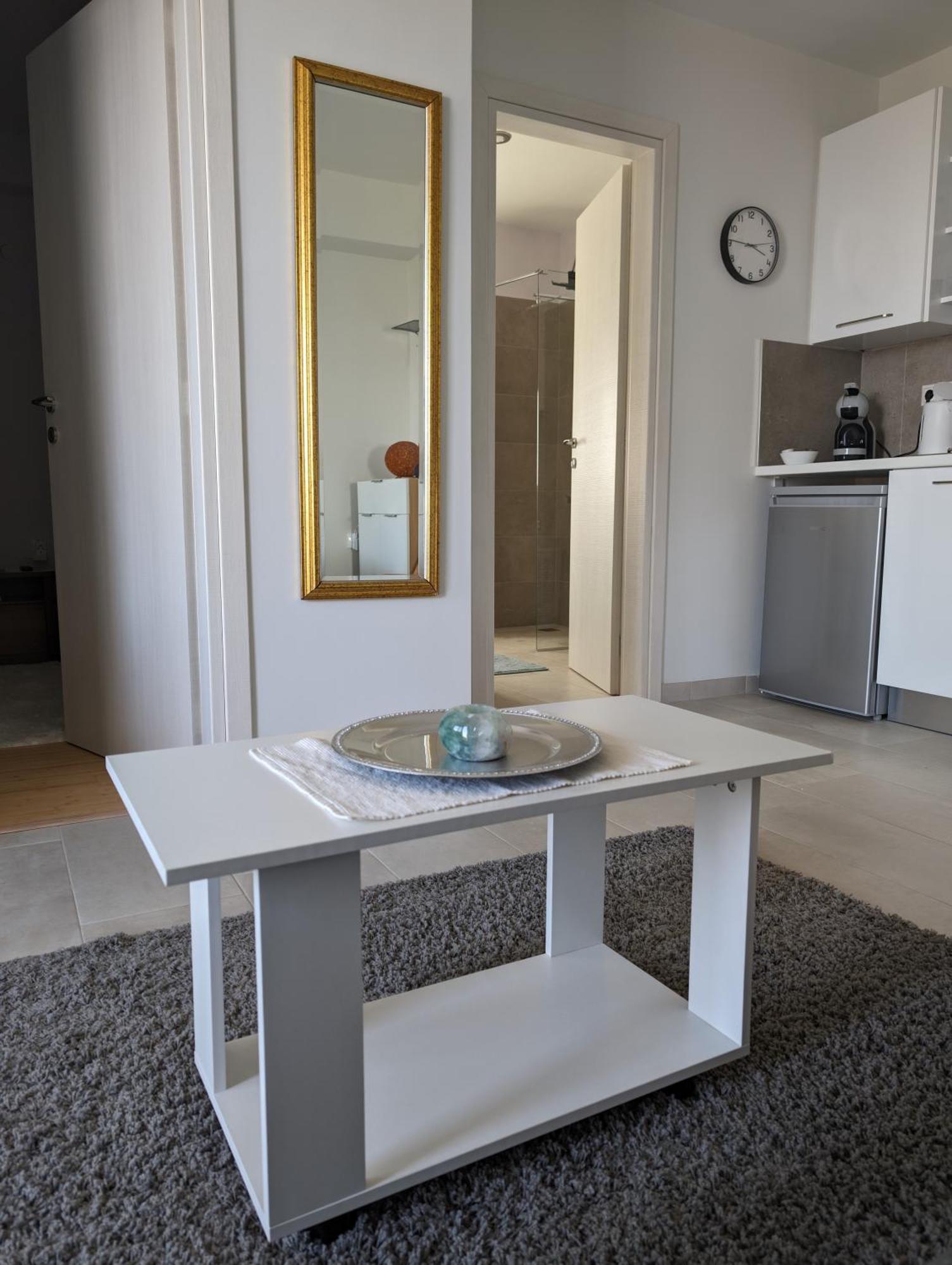 Vasiliki Studio, Beautiful New Built Appartement 10 Km To Airport Artemida  Exterior photo