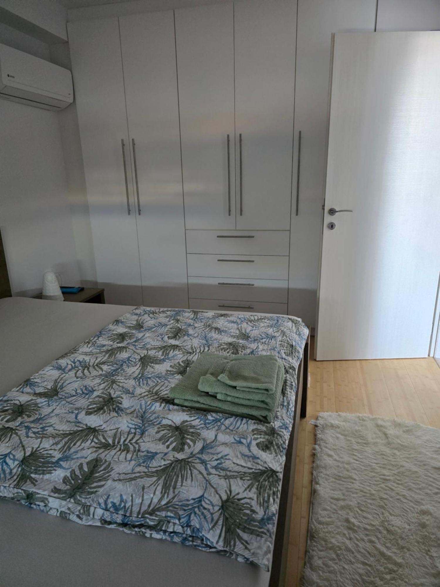 Vasiliki Studio, Beautiful New Built Appartement 10 Km To Airport Artemida  Exterior photo